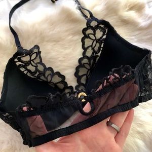 Vtg. VS Lace Halter Bra